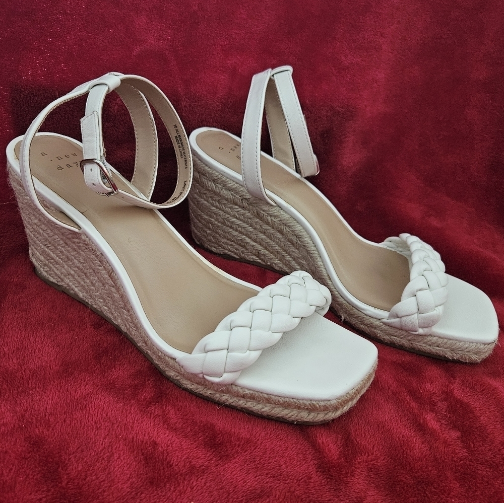 A New Day Women's Joyce White Wedge Heels Sandals with Braided Design-Size 10